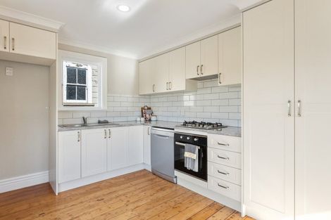 Photo of property in 122 Harrison Street, Whanganui, 4500