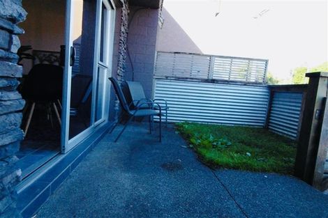 Photo of property in 5/57 Carrington Street, Lower Vogeltown, New Plymouth, 4310