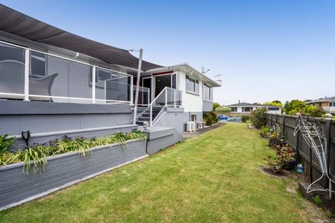 Photo of property in 47 Nevada Drive, Merrilands, New Plymouth, 4312
