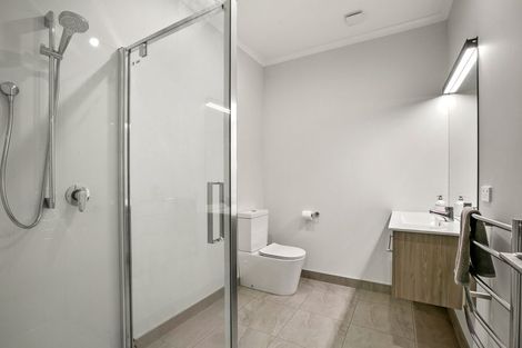 Photo of property in 9a Bayly Road, Moturoa, New Plymouth, 4310