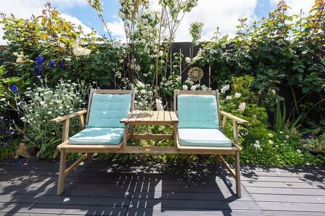 Photo of property in 19 Eric Batchelor Place, Waimate, 7924