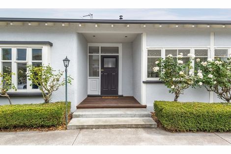 Photo of property in 52 Hawkesbury Avenue, St Albans, Christchurch, 8014