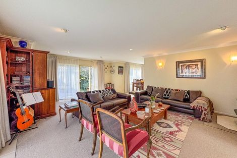 Photo of property in 2/3 Oban Road, Browns Bay, Auckland, 0630