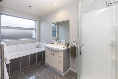 Photo of property in 2 Sycamore Close, Rangiora, 7400