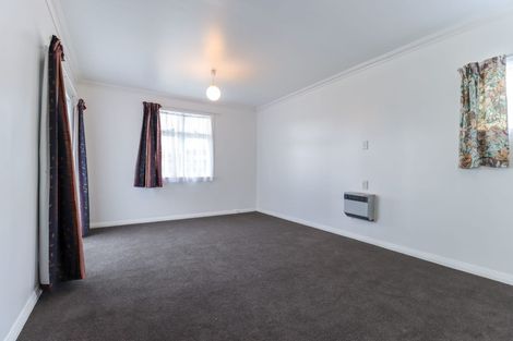 Photo of property in 8 Aberdeen Avenue, Takaro, Palmerston North, 4412