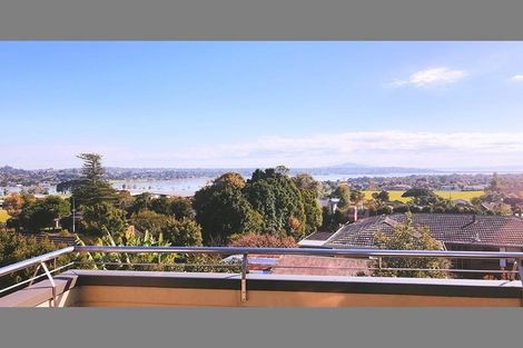 Photo of property in 17a Grassways Avenue, Pakuranga, Auckland, 2010