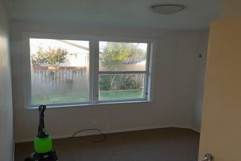 Photo of property in 60 Kingdale Road, Henderson, Auckland, 0610