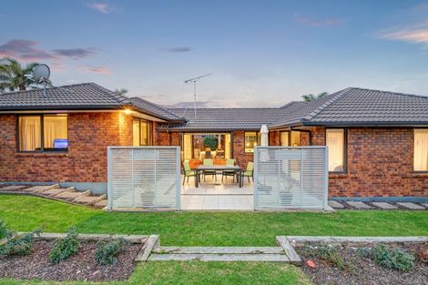 Photo of property in 49 Chesterfield Way, Orewa, 0931