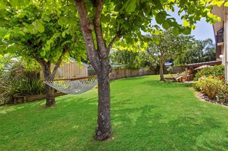 Photo of property in 6 Ferntree Terrace, West Harbour, Auckland, 0618
