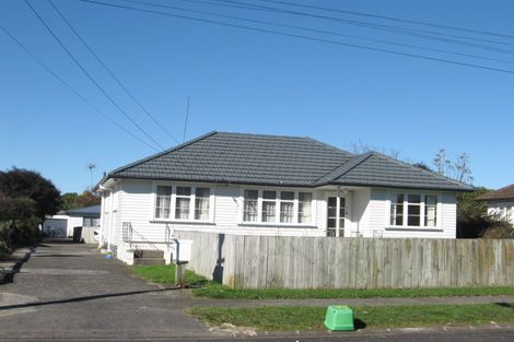 Photo of property in 2/7 Cambridge Road, Manurewa, Auckland, 2102