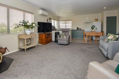 Photo of property in 19a Charles Street, Carterton, 5713