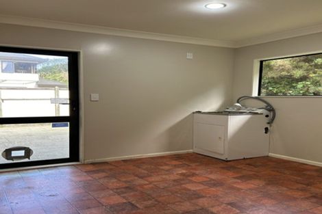 Photo of property in 12 Waterhouse Drive, Brooklyn, Wellington, 6021