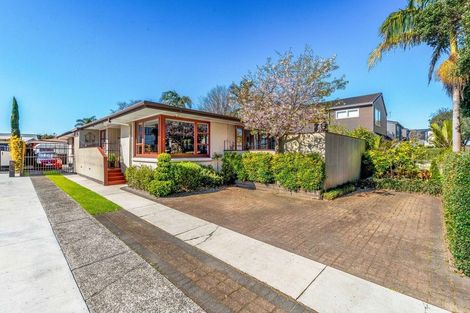 Photo of property in 11 Williams Street, Tauranga, 3110