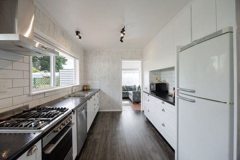 Photo of property in 18 Alamein Crescent, Onekawa, Napier, 4110