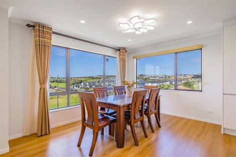 Photo of property in 4 Resolution Drive, Gulf Harbour, Whangaparaoa, 0930