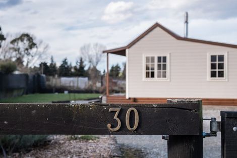 Photo of property in 30 Charles Street, Cave, 7984