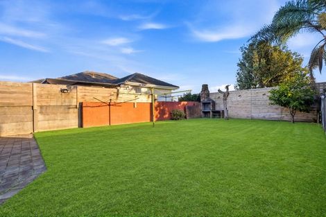 Photo of property in 25 Great South Road, Papatoetoe, Auckland, 2025