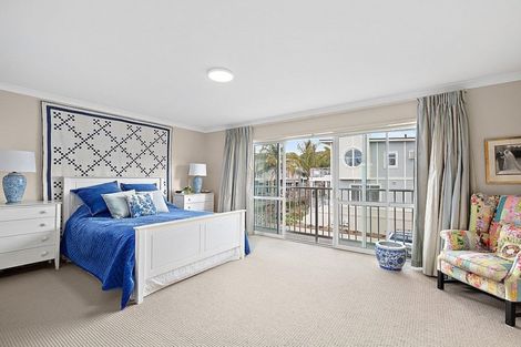 Photo of property in 18 Kensington Drive, Orewa, 0931