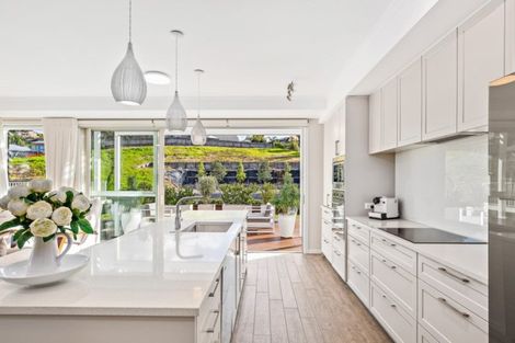 Photo of property in 164 Landmark Terrace, Orewa, 0931