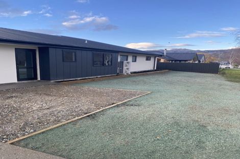 Photo of property in 9 Pisa Moorings Road, Mount Pisa, Cromwell, 9383