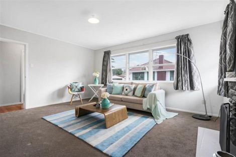 Photo of property in 8 Haddon Street, Mangere East, Auckland, 2024