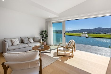 Photo of property in 16 Vanita Drive, Whitianga, 3510