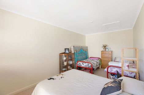 Photo of property in 90 Victoria Street, Coromandel, 3506