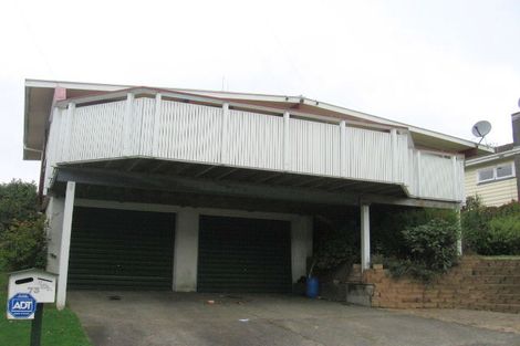 Photo of property in 73 Redwood Avenue, Tawa, Wellington, 5028