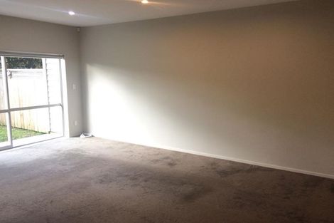 Photo of property in 22/45a Swanson Road, Henderson, Auckland, 0610