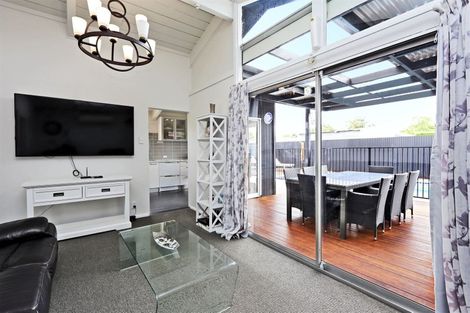 Photo of property in 1029b Beatty Street, Mayfair, Hastings, 4122