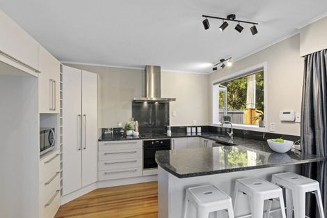 Photo of property in 10 Palm Grove, Belmont, Lower Hutt, 5010