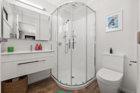 Photo of property in 10 Pateke Drive, Kenepuru, Porirua, 5022
