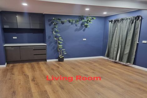 Photo of property in 121 Woodglen Road, Glen Eden, Auckland, 0602