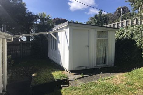 Photo of property in 2 Chester Road, Tawa, Wellington, 5028