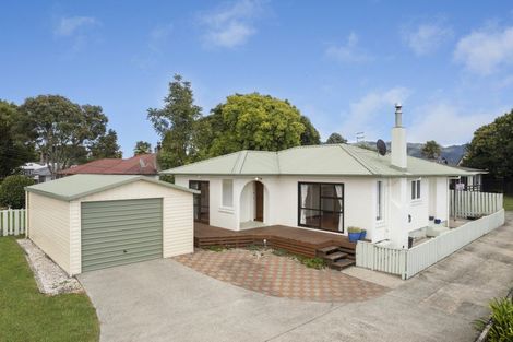 Photo of property in 21 Dunlop Road, Te Puke, 3119