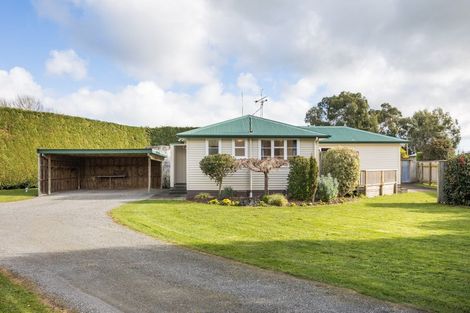 Photo of property in 130 Oroua Road, Kairanga, Palmerston North, 4475