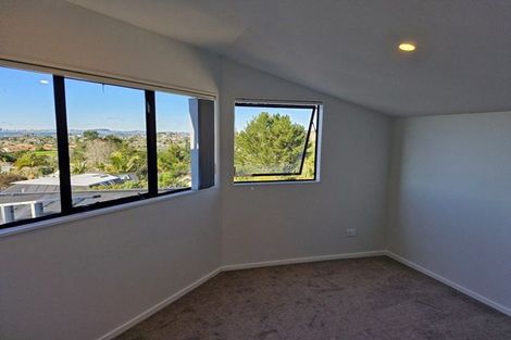 Photo of property in 12 Westergrove Place, West Harbour, Auckland, 0618