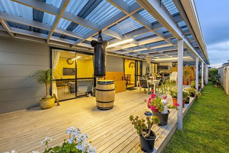 Photo of property in 3 Mangatiti Street, Papakura, 2110