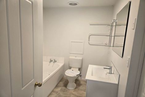 Photo of property in Hagley Mews, 2/454 Hagley Avenue, Christchurch Central, Christchurch, 8011