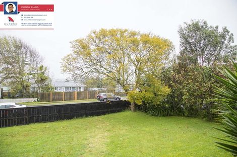 Photo of property in 107 Ennis Avenue, Pakuranga Heights, Auckland, 2010