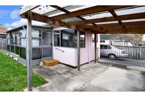 Photo of property in 4 Palm Avenue, Stoke, Nelson, 7011