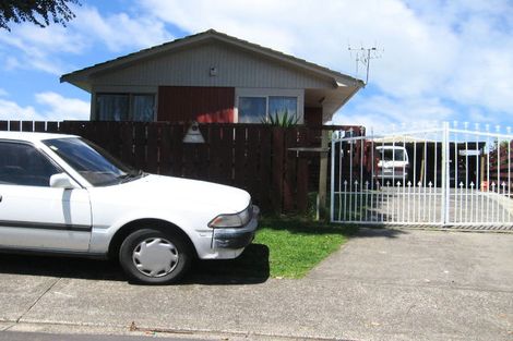 Photo of property in 15 Heathberry Close, Papatoetoe, Auckland, 2025