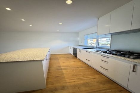 Photo of property in 11 Meritage Lane, Te Atatu South, Auckland, 0610