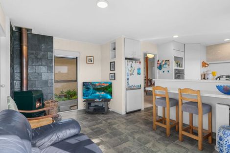 Photo of property in 16 Riverview Place, Waipu, 0582