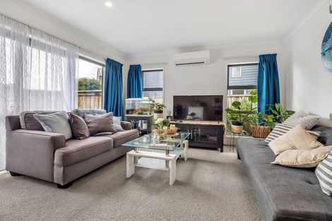 Photo of property in 2/5 Jones Crescent, Melville, Hamilton, 3206