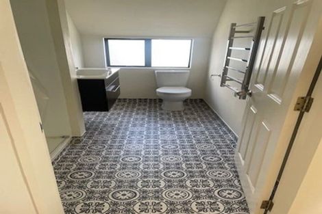 Photo of property in 144d Karori Road, Karori, Wellington, 6012