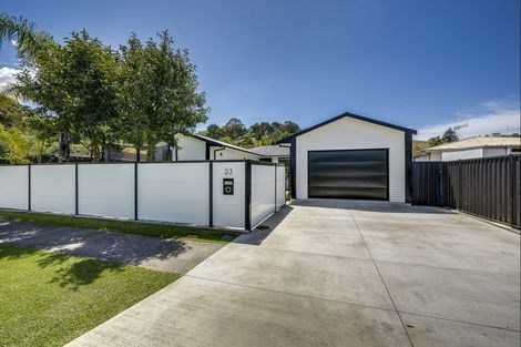 Photo of property in 23 Golding Road, Taradale, Napier, 4112