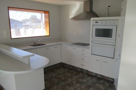 Photo of property in 1/68 Checketts Avenue, Halswell, Christchurch, 8025