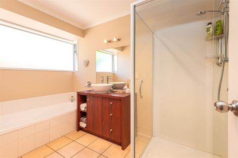 Photo of property in 7 Riverwood Boulevard, Redwood, Christchurch, 8051