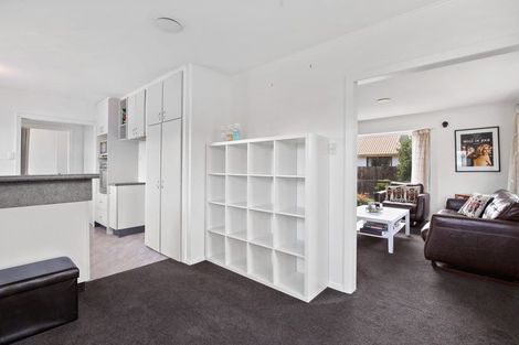 Photo of property in 41 Waratah Street, Avondale, Christchurch, 8061